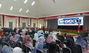 IKA SMP 1 Palopo Sukses Gelar Seminar Parenting Mendidik Anak di Era Digital