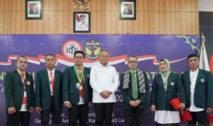 Hadiri Pelantikan Pengurus IDI Luwu, Bupati Harap Para Dokter Tingkatkan Pelayanan ke Masyarakat