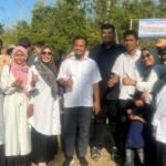 Pesta Panen, Andi Sudirman Duduk Berbincang dan Makan Bareng Warga di Pinggir Sungai