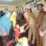 Bupati Asahan Serahkan Bantuan Makanan Tambahan Untuk Anak Stunting