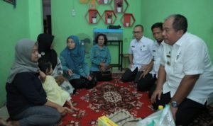 Wabup Asahan Taufik Zainal Abidin Serahkan Bantuan Makanan Tambahan Untuk Anak Stunting