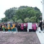 Bupati Asahan Lepas Gerak Jalan Santai Dalam Rangka Hari Guru Nasional dan HUT ke-78 PGRI