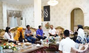 Pemprov Sulsel Serahkan Berkas Hasil Seleksi Calon Anggota KIP Kepada DPRD