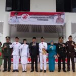 Jadi Inspektur Upacara, Pj Bupati Rachmansyah Ajak Masyarakat Kobarkan Bela Negara di Morowali