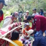 Demi Perawatan Medis, Warga Rampi Ditandu Sejauh 20 Km, IPMR Desak Pemkab Berikan Solusi