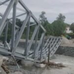 Jembatan Penghubung 5 Desa di Luwu Utara Ambruk Diterjang Banjir