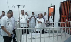 Bupati Asahan Serahkan Alat Kesehatan di UPTD Puskesmas Aek Songsongan