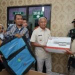 Bupati Asahan Serahkan Bantuan Alat Kesehatan di UPTD Puskesmas Pulau Rakyat