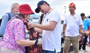 Sekda Palopo Sambut Turis Asing di Tanjung Ringgit