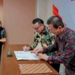 Bupati Morowali Utara Serahkan LKPD TA 2023 ke BPK RI