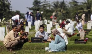 Sebentar Lagi Lebaran Idul Fitri, Simak Doa Ziarah Kubur Disertai dengan Urutan Bacaan Tahlil