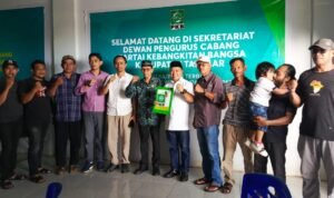 Punya Kesamaan Visi, Makmur Mustakim Datang Langsung Ambil Formulir di PDIP dan PKB Takalar