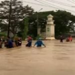 Banjir Bandang Terjang Luwu, Ketinggian Air Capai Dada Orang Dewasa
