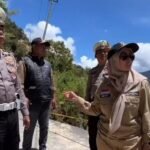 Bupati Indah Tinjau Titik Longsor Rongkong-Seko Luwu Utara