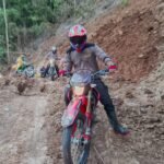 Kapolres Palopo Bawa Bantuan ke Wilayah Terisolir Luwu Dampak Banjir dan Longsor