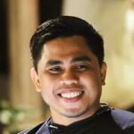 OPINI: Antara Langit dan Palung Mariana