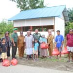 Dandim 1311 Morowali Salurkan Bantuan Korban Banjir di Desa Trans Wosu Bungku Barat