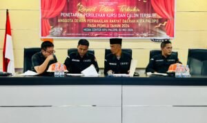 KPU Rapat Pleno Penetapan Perolehan Kursi Parpol dan Calon Terpilih Anggota DPRD Palopo Periode 2024-2029