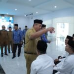 Wakil Bupati Asahan Upah Upah 64 Jama’ah Calon Haji Anggota Korpri Asahan