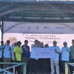3 Dekade Konsisten Peduli Lingkungan, Kreditplus Tanam 5.654 Bibit Mangrove di Makassar