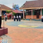 Pimpin Upacara Bendera di SMPN 4, KBO Satlantas Polres Palopo Tekankan Etika Berlalulintas