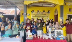 Dosen UNCP Gelar Penyuluhan Peningkatan Produksi dan Penanganan Pasca Panen Rumput Laut di Takkalalla