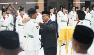 Pj Wali Kota Palopo Kukuhkan Paskibraka HUT Kemerdekaan RI ke-79