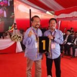 Paket BerAKAR Dapat Nomor Urut 1, Disambut Sorakan Gembira Ribuan Pendukung di Posko