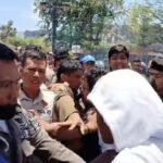Aksi Demo Depan Kantor Wali Kota Palopo Ricuh, Warga Saling Dorong dengan Satpol PP