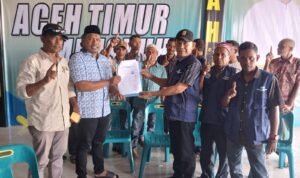Puluhan Panglima Laot Kabupaten Aceh Timur menyatakan dukungan untuk Bakal Calon Bupati -Dan Wakil Bupati Aceh Timur, H. Sulaiman (Tole) dan Abdul Hamid (Apong) no urut 1.(ist)