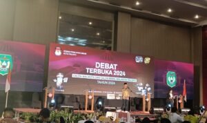 Diikuti 4 Pasangan Calon Walikota dan Wakil Walikota, Debat Terbuka Resmi Digelar