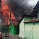 Asrama Kodam XIV/ Hasanuddin Jl Baji Gau Makassar Terbakar