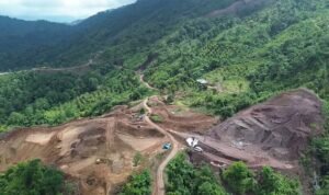 Sikapi Metode Open Pit PT Masmindo, Senator Waris Halid Diapresiasi Tokoh Luwu
