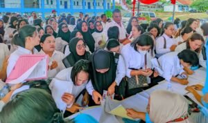 Ribuan Honorer Mengikuti Seleksi PPPK Morowali Utara 2024 di Palu