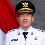 Dari Sopir Bus hingga Bupati: Perjalanan Iksan B. Abd Rauf Memimpin Kabupaten Terkaya di Indonesia