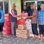 Peduli Masyarakat, Kadis Kominfo Asahan Beri Bantuan Musibah Banjir Pada Masyarakat Desa Sei Dua Hulu