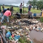 Sampah Menumpuk di Desa Buket Teukuh Aceh Timur Akhirnya Diangkat DLH Setelah Viral