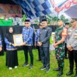 Hardiknas 2025 di Pedalaman Wana: Bupati Morut Sentil Makna Pengabdian Guru