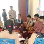 Capek Disuruh Bawa Tanah dan Bibit Bunga, Ratusan Siswa SMKN 8 Luwu Utara Demo Kepsek