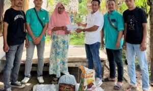 PT Mandala Cabang Idi Salurkan Bantuan Jumat Berkah untuk Warga Kurang Mampu