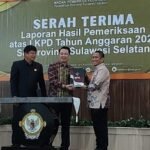 Bupati Didampingi Ketua DPRD Terima LHP BPK, Luwu Timur Pertahankan Opini WTP