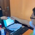 Pelayanan Adminduk, Disdukcapil Lutim Datangi Wilayah Terpencil di Seberang Danau Towuti