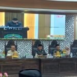 Dihadiri Sekda Bahri Suli, DPRD Lutim Gelar Rapat Paripurna Pandangan Umum Fraksi-Fraksi