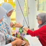 Bazar Sampah Palopo, Belanja Sembako Bayar Pakai Kardus dan Plastik