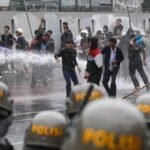 Demo di DPR Ricuh, Enam Orang Diamankan Polisi