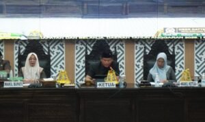 Dipimpin Ketua DPRD Ober Datte, Wabup Serahkan Ranperda APBD Luwu Timur 2026